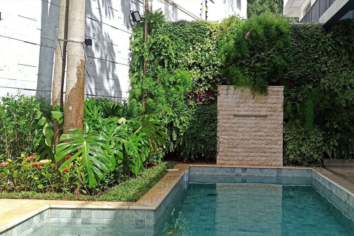 Área externa com paisagismo moderno